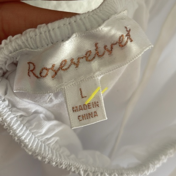 Beautiful White Maxi Dress - Picture 6 of 6